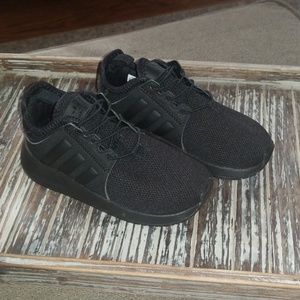 toddler adidas sneakers